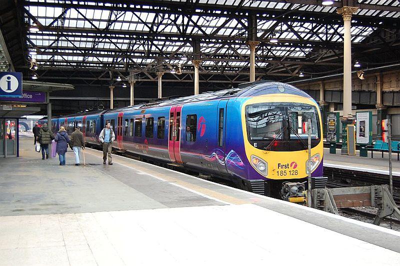 185128_EDB: 185128 sits in platform 14 at Edinburgh after arrival on a trial run from Preston. 21st November 2007 Photo of 185128_EDB