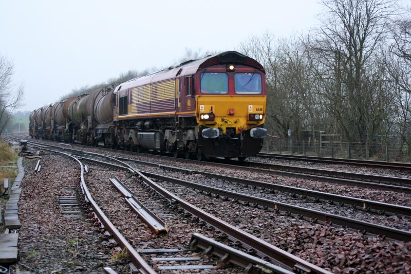 E & G Diverts: 66111 approaches Greenhill Upper on the diverted 6A32
Mossend Aberdeen service. Photo of E & G Diverts