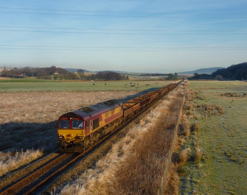 66107 6K01 departs Keith 15/01/12: Photo of 66107 6K01 departs Keith 15/01/12