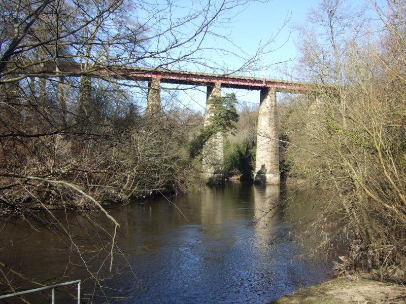 CAMP VIADUCT: CAMP VIADUCT ON HAMILTON CIRCLE LINE BETWEEN MOTHERWELL AND HAMILTON. Photo of CAMP VIADUCT