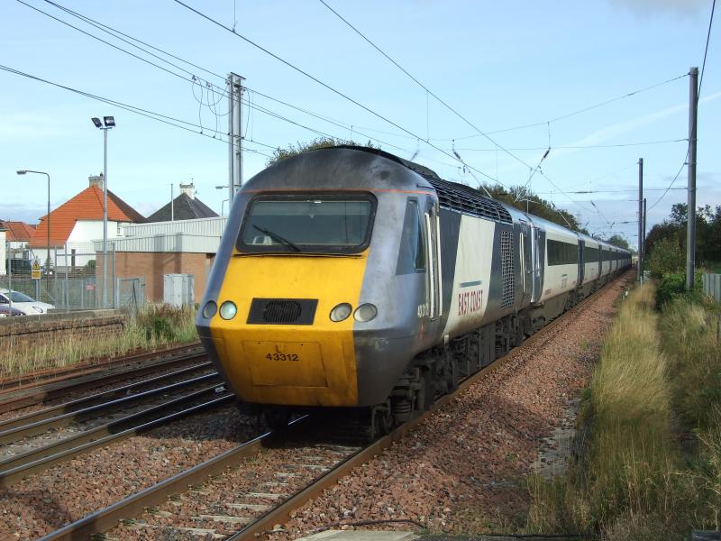 43312: 43312 thunders towards Prestonpans Photo of 43312