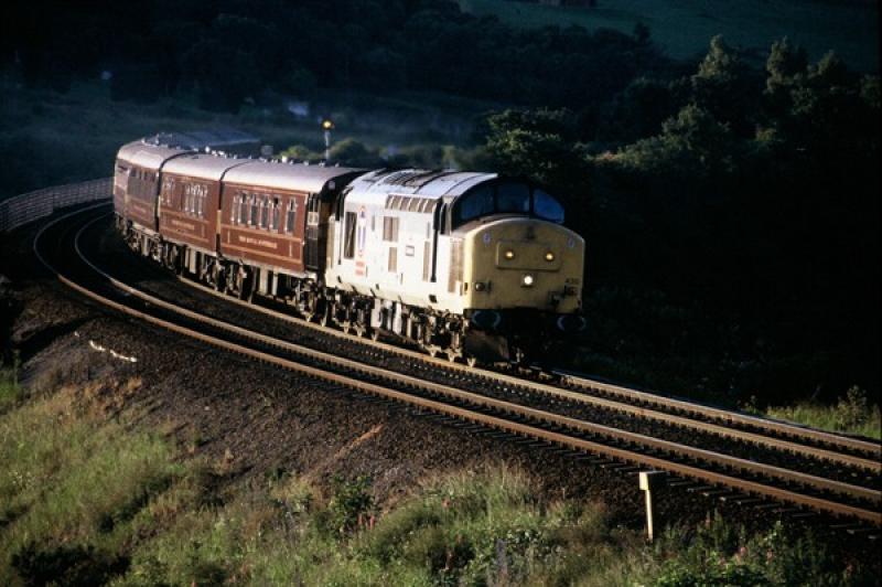 37430: 37430 climbs upgrade over Jamestown Viaduct with the Royal scotsman Photo of 37430