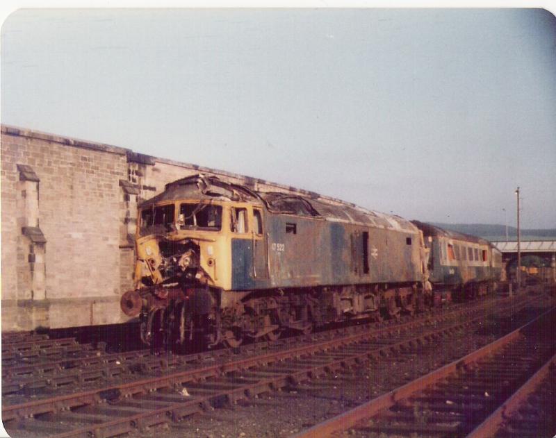 47522 Perth: Seriously damaged 47522 & some of its train sit Photo of 47522 Perth