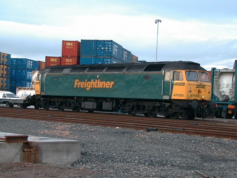 47150 Awaits Departure from TDG Grangemouth 30th Nov 2000: 47150 Awaits Departure from TDG Grangemouth 30th Nov 2000 Photo of 47150 Awaits Departure from TDG Grangemouth 30th Nov 2000