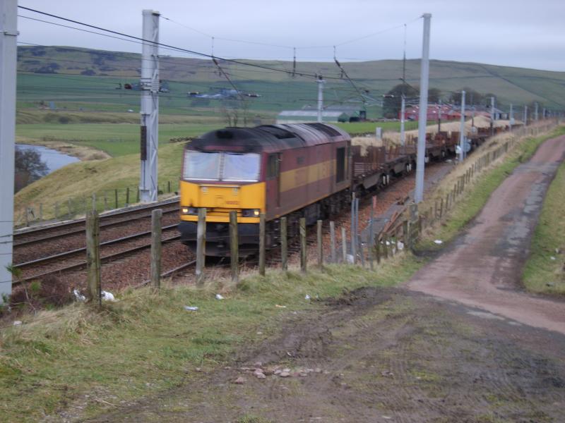 Diverted Steel Empies: Class 60 entering Abington up loop Jan 07. Photo of Diverted Steel Empies