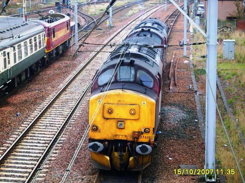 Carstairs 15/10/07: Having come off Autumn West Highlander,
locos await return to Motherwell?
Photo of Carstairs 15/10/07