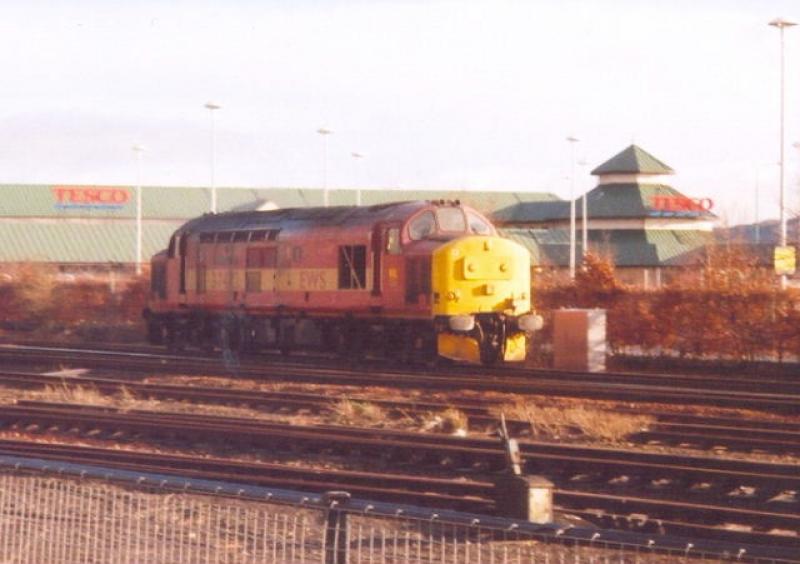 37422 Cardiff Canton.: 37422 Cardiff Canton at Dundee Central Junction. 0Z37 Aberdeen to Mossend working, Thursday 24/01/2008. Photo of 37422 Cardiff Canton.