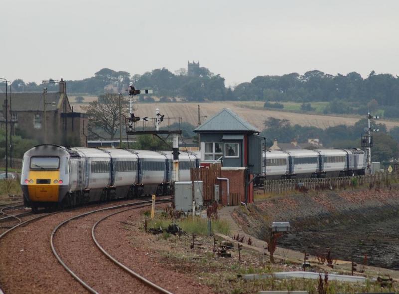 Montrose South: Little did I know when I took this photograph in 2008 that within 3 years all the signals and the signal box in the photo would be gone. Photo of Montrose South