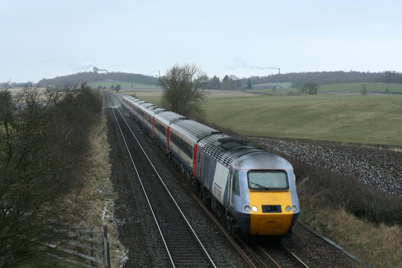 E.M.T. HST: E.M.T. Liveried hst 43312+43257 on 1E13 Inverness-Lon.KX at Plean 23.3.13 Photo of E.M.T. HST