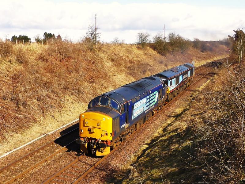 37688 with 66434 at Stanley Jnc : 37688 with 66434 being towed back to Carlisle after failing at Inverness on Monday 25th March 2013 Photo of 37688 with 66434 at Stanley Jnc