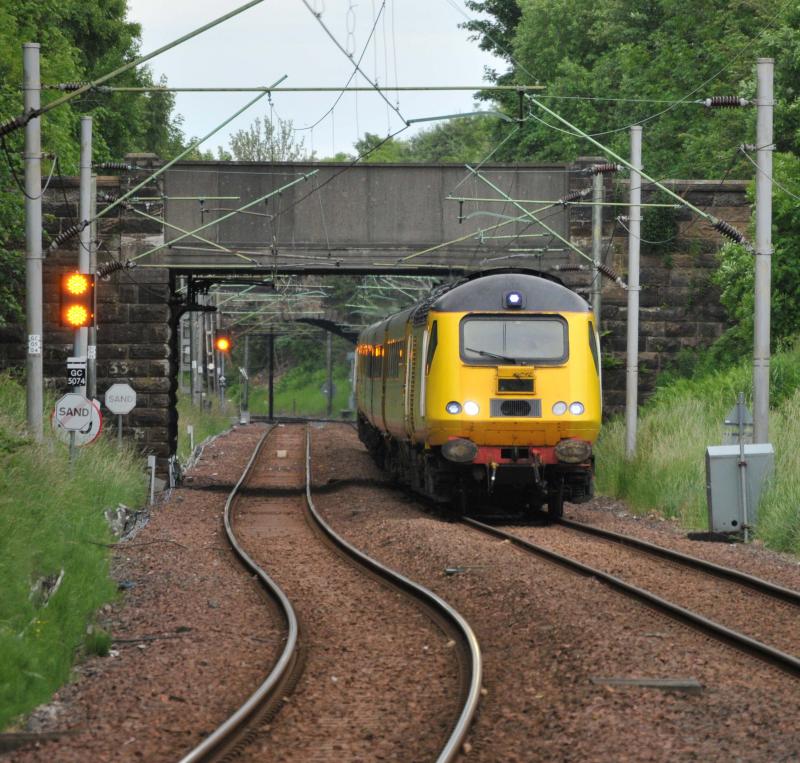 NMT Approaches Maxwell Park: 43013 leading the NMT approaching Maxwell Park Station on a Glasgow Central - Newton Working . Tue 25/06/13 Photo of NMT Approaches Maxwell Park
