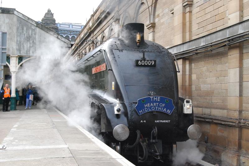 A4 60009: At Edinburgh on the 15/3 Photo of A4 60009