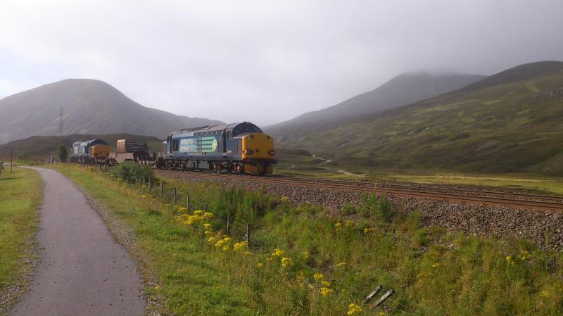 6s99 Northbound 02 Sept: Photo of 6s99 Northbound 02 Sept