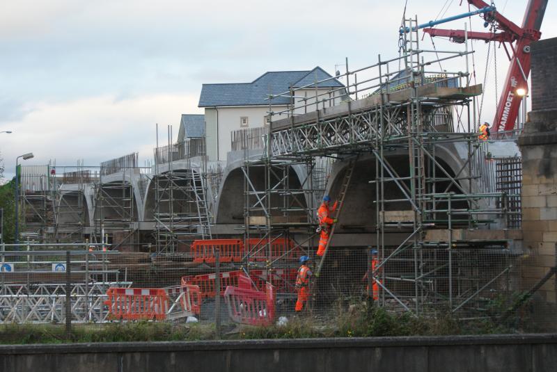 The north side of Shore Road bridge on the evening of 22.09.13: The north side of Shore Road bridge on the evening of 22.09.13 with all Con-arch sections now in place. Photo of The north side of Shore Road bridge on the evening of 22.09.13