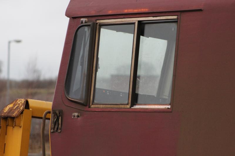 someone lost a wing mirror: 66120 has lost a wing mirror when seen on 6Y82 on 8/12/13 at Kilmarnock station Photo of someone lost a wing mirror