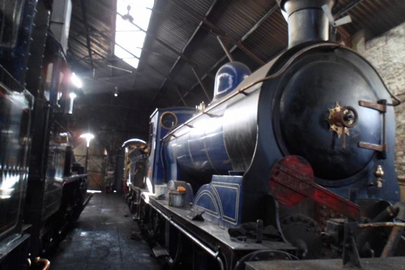 Cale. 828 in the shed : Photo of Cale. 828 in the shed