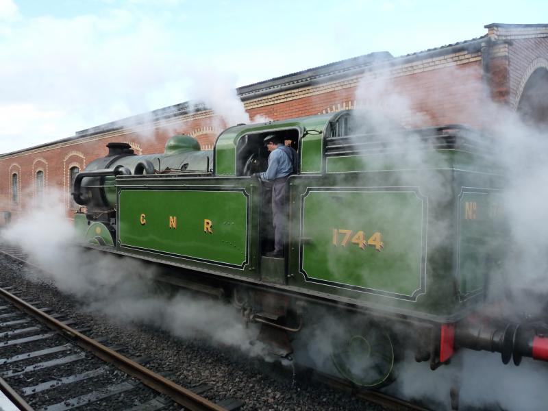 guest steam: ex G.N.R.1744 Steam everywhere Bo`ness Photo of guest steam
