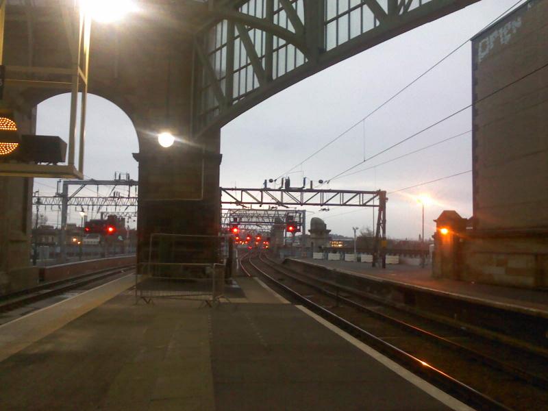 Central Station Signals: Picture showing some signals at Central Station all showing danger. Photo of Central Station Signals