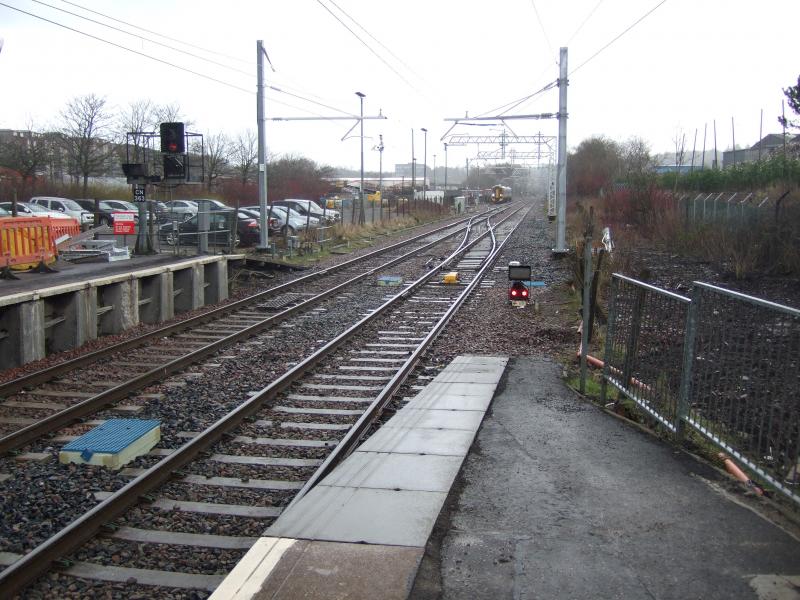 Cumbernauld looking towards Greenhill 07 03 2014: Wires up Photo of Cumbernauld looking towards Greenhill 07 03 2014