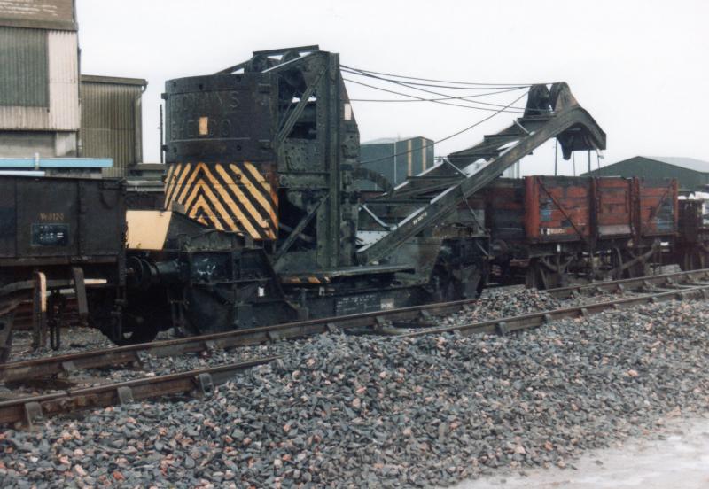 ADM382: ADM382 Cowans & Sheldon Manual Crane Photo of ADM382