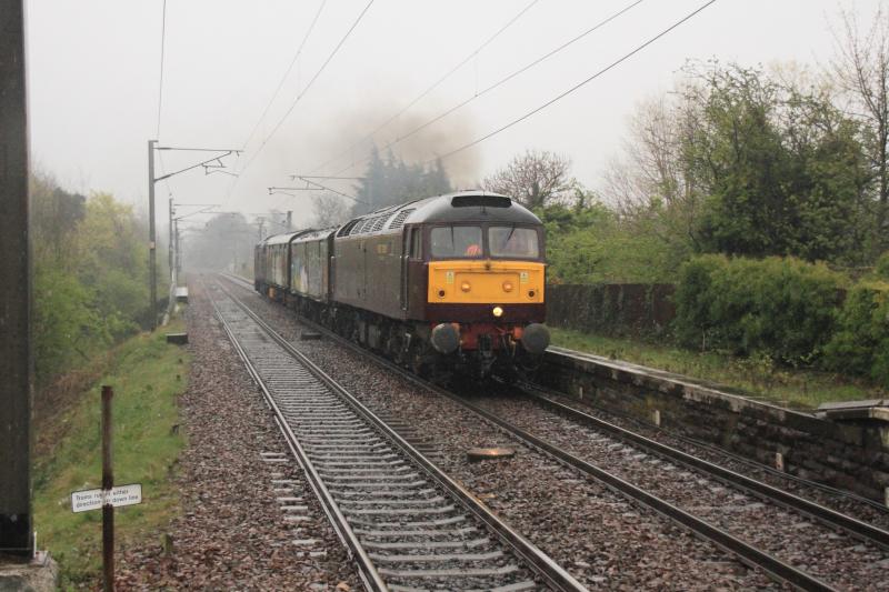 5Z94: 47804 leading 37706 on 5Z94 15.13 Boness to Carnforth approaching Kingsknowe in grotty weather on 22/04/2014 Photo of 5Z94