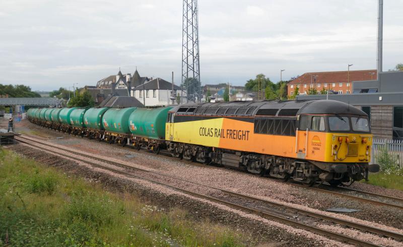 56094 passes Larbert with 6L82 for Linkswood.: 56094 passes Larbert with 6L82 for Linkswood. Photo of 56094 passes Larbert with 6L82 for Linkswood.