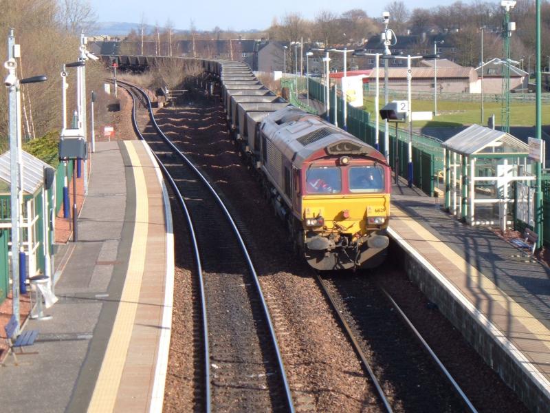 66129: 66129 at Camelon with empty HAAs Photo of 66129