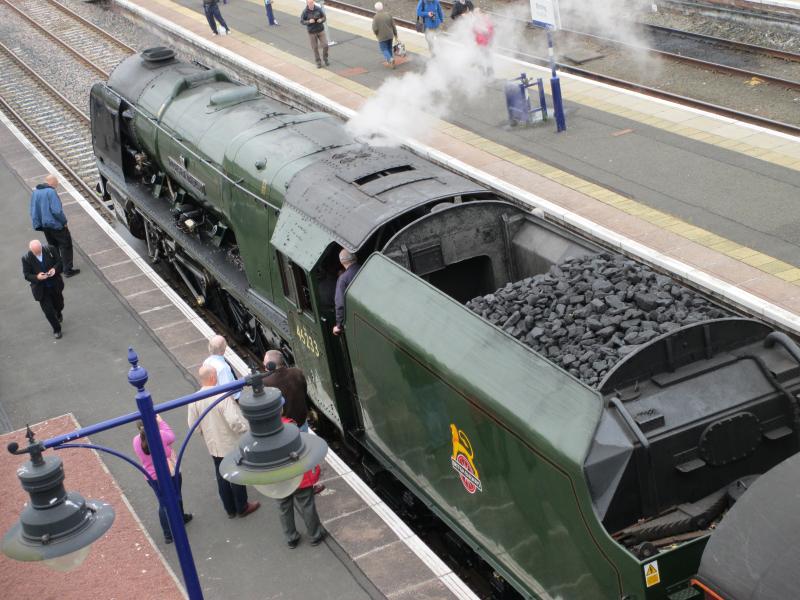 46233 at Stirling 14 Sept 2014: Duchess of Sutherland at Stirling with the morning Forth Circle Photo of 46233 at Stirling 14 Sept 2014