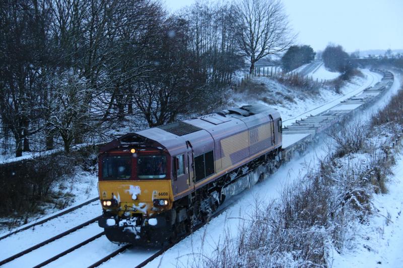 6E69 - 66108 - Delayed pipe empties: Luncarty in the snow 13/01 Photo of 6E69 - 66108 - Delayed pipe empties
