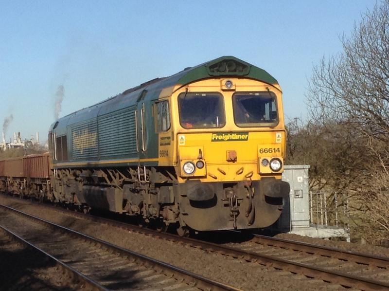 Class 66: Class 66 66114 through Stirling 11.20 on 08/02/15 Photo of Class 66