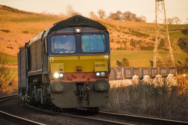66305: 66305 on 4D47 at Forgandenny. 09/02/15 Photo of 66305