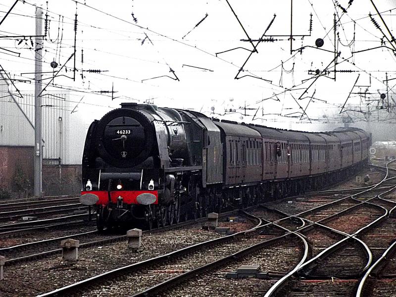 46233 at Carlisle: 46233 Duchess of Sutherland arrives at Carlisle with the inbound Cumbrian Mountain Express on Saturday 7th February 2015 Photo of 46233 at Carlisle