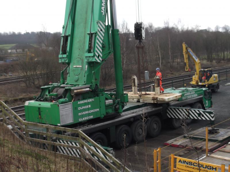 8 axle James Jack crane three: Photo of 8 axle James Jack crane three