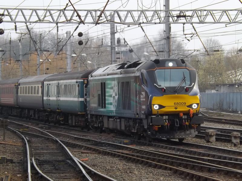 68009 TITAN : Wed 18th March 68009 TITAN on northbound return leg of Kingmoor yard to Kingmoor yard with empty mk2's in tow Photo of 68009 TITAN