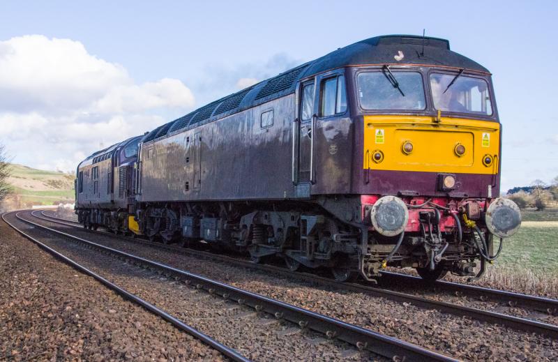 47851: 47851 with damaged 37685 in tow at Forgandenny. 25/03/15 Photo of 47851