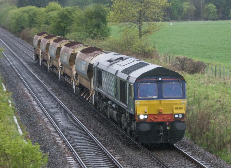 66304: 66304 heads for Moy. Seen passing Forgandenny. 27/04/15 Photo of 66304