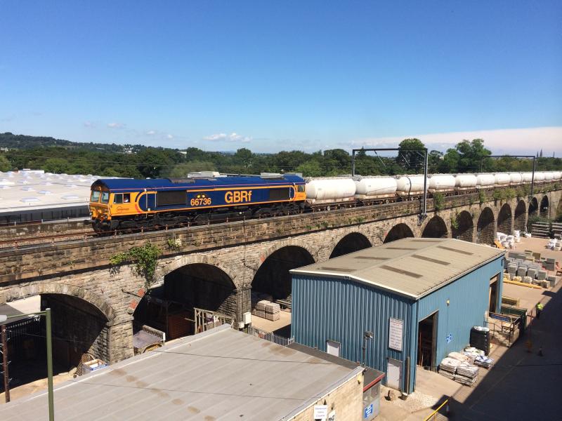 66736 6S45 Slateford Viaduct July 2015:
Northbound Alcans crossing Slateford Viaduct Photo of 66736 6S45 Slateford Viaduct July 2015