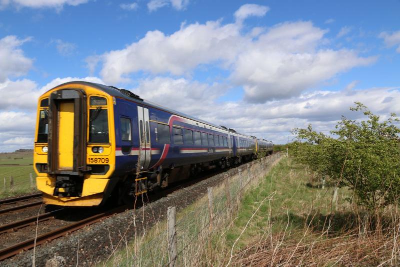 158709 - Stanley Quarry: Heading south while waiting for 6K30 04/05/15 Photo of 158709 - Stanley Quarry