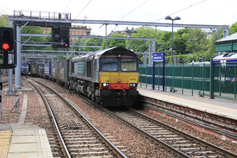 4M82: 66430 on the diverted 4M82 14.11 Coatbridge FLT to Daventry DRS approaching Platform 11 Edinburgh Waverley on 31/05/2015 Photo of 4M82