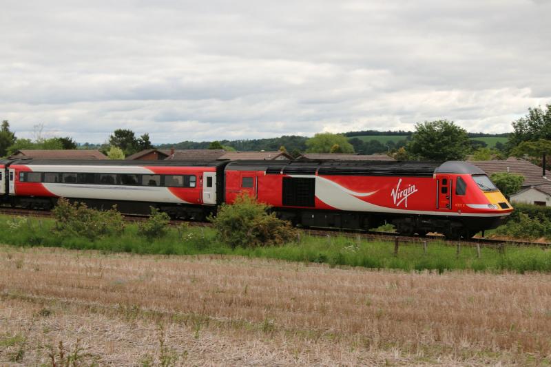 43312 in the fizzy pop livery on the Highland Chieftain: Passing luncarty_ta for the heads up Photo of 43312 in the fizzy pop livery on the Highland Chieftain