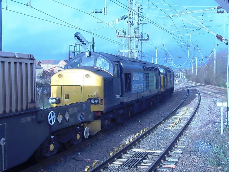 6661 (6M22): hunterston to sellafield 37609 leads 37602 at kilwinning Photo of 6661 (6M22)