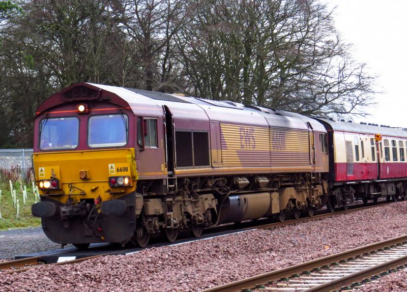66011 ,Tweedbank,30.12.15: DBS Class 66 waiting to depart platform 2 with the 1Z69 charter train to Edinburgh Photo of 66011 ,Tweedbank,30.12.15