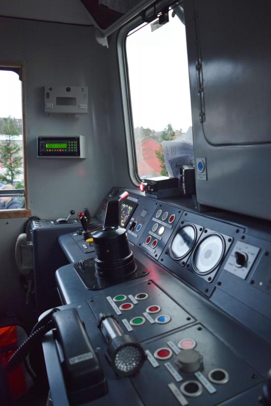 No1 end cab interior of 73966: Driver's position at No1 end of rebuilt class 73 Photo of No1 end cab interior of 73966