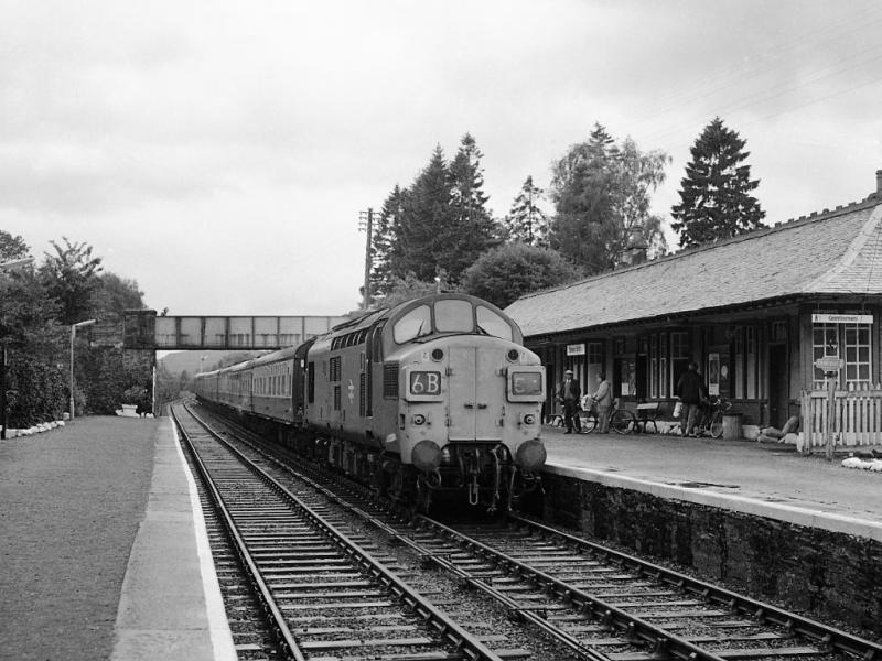 37108: 37108 rolls into Spean Bridge on 3 July 1978 with the 15.15 ex Fort William. Photo of 37108
