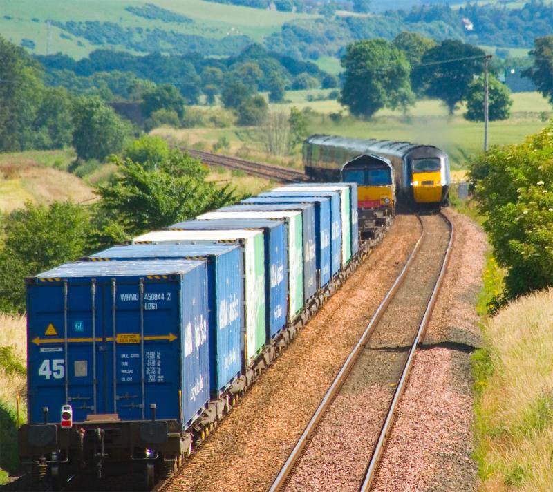 43108: 43108 crosses with 66419 at Forteviot Photo of 43108
