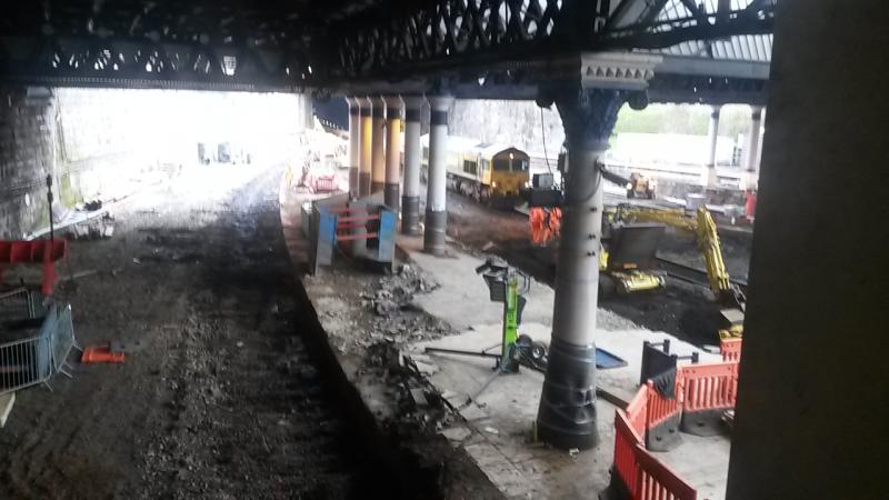 Queen St Engineers: An unidentified 66 stands in Queen St high level amongst all the work, 10/04/2016. Sorry about the not to good quality. Photo of Queen St Engineers
