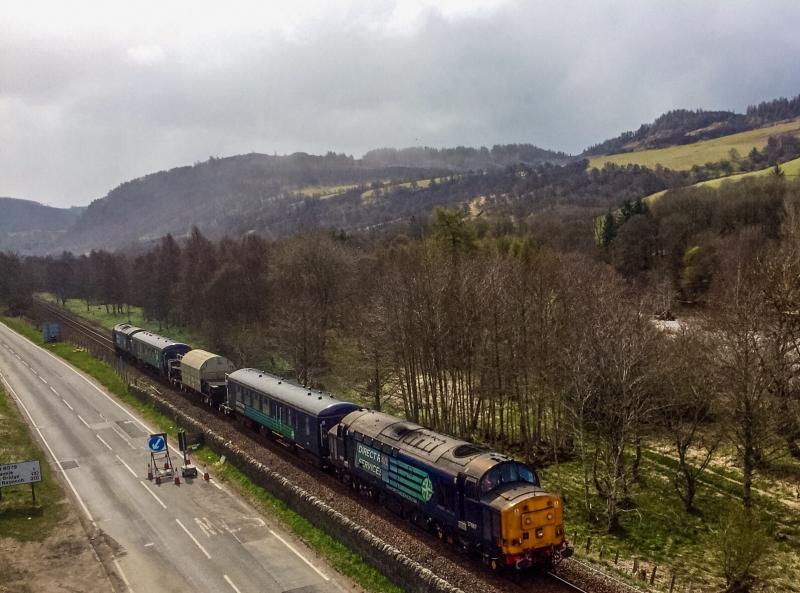 37667 6S99 37607 260416 Killiecrankie: Big flask and escort coaches head for Georgemas Junction Photo of 37667 6S99 37607 260416 Killiecrankie