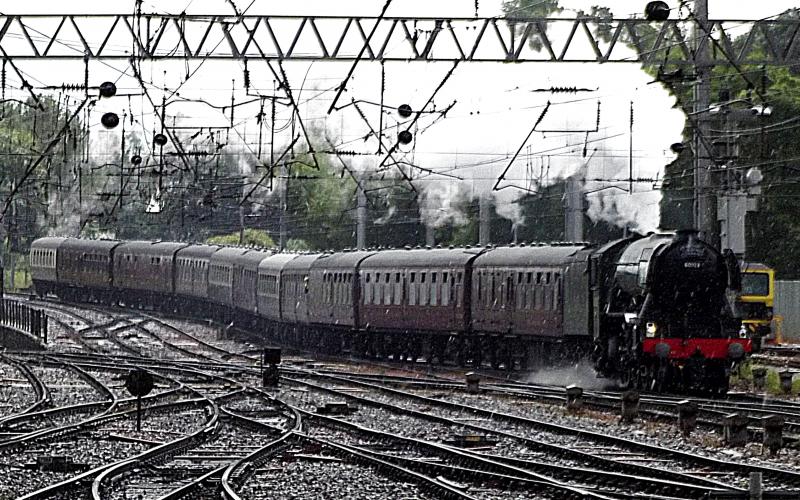 Flying Scotsman at Carlisle: Flying Scotsman 60103 arrives at Carlisle om Saturday 2nd July 2016, with 1Z47 a charter from Leicester. Photo of Flying Scotsman at Carlisle