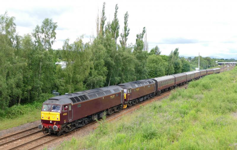 5Z49 departs Perth Down Loop: 47832 and 47854 with ECS of Aberdeen to Kyle Railtour leave Perth Down Loop on 11-7-16 Photo of 5Z49 departs Perth Down Loop