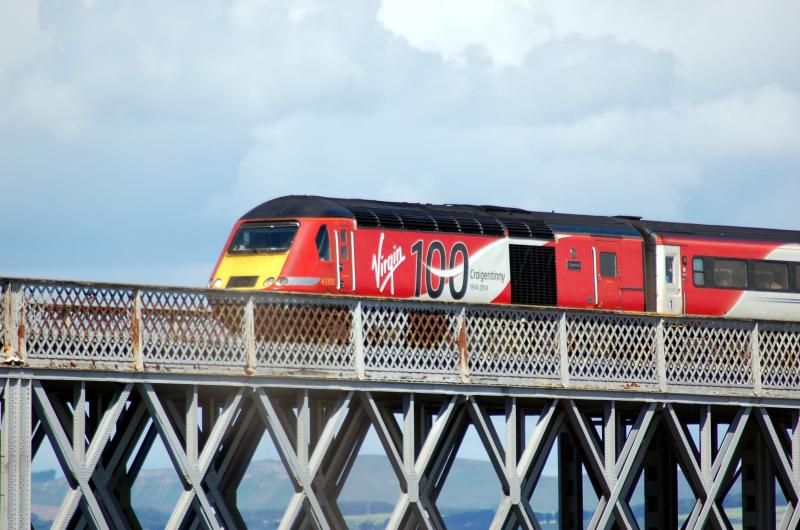 43300 Tay Bridge: 43300 leads 1E15 off the Tay Bridge, 09:52 Aberdeen - KX. 13/7/2016 Photo of 43300 Tay Bridge